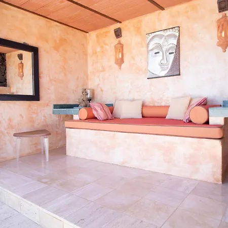 ホテル Nirvana Lanzarote La Asomada