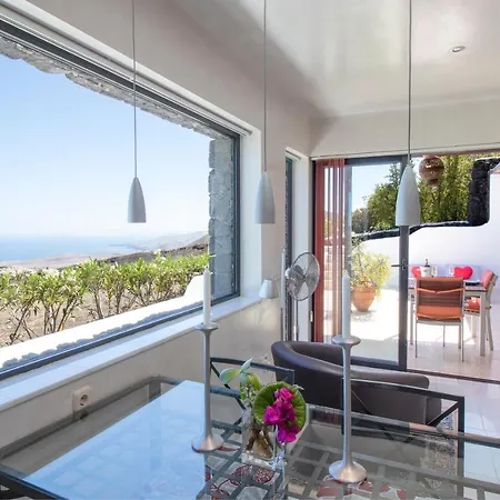 Отель Nirvana Lanzarote Ла-Асомада