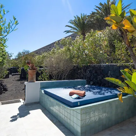 Отель Nirvana Lanzarote